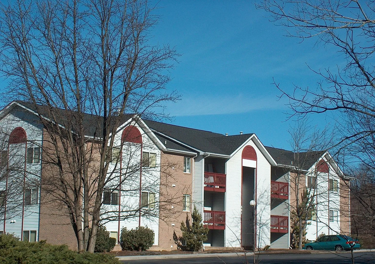 3 Bedroom, 2 Bath Condo — Photo 1