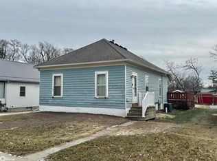 804 N 13th St, Chariton, IA 50049