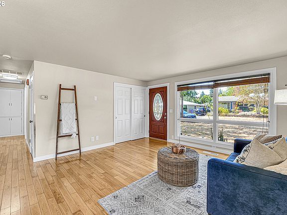 5th image of 7944 SE 79th Ave