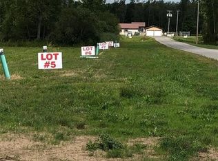 90 Fieldcrest Dr, Corfu, NY 14036