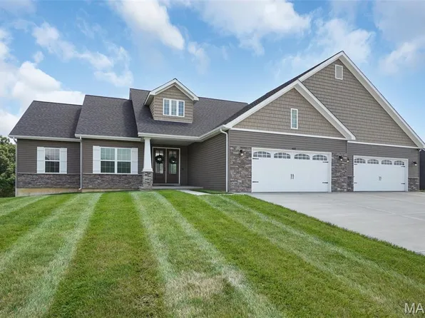 432 Village Blvd, Troy, MO 63379