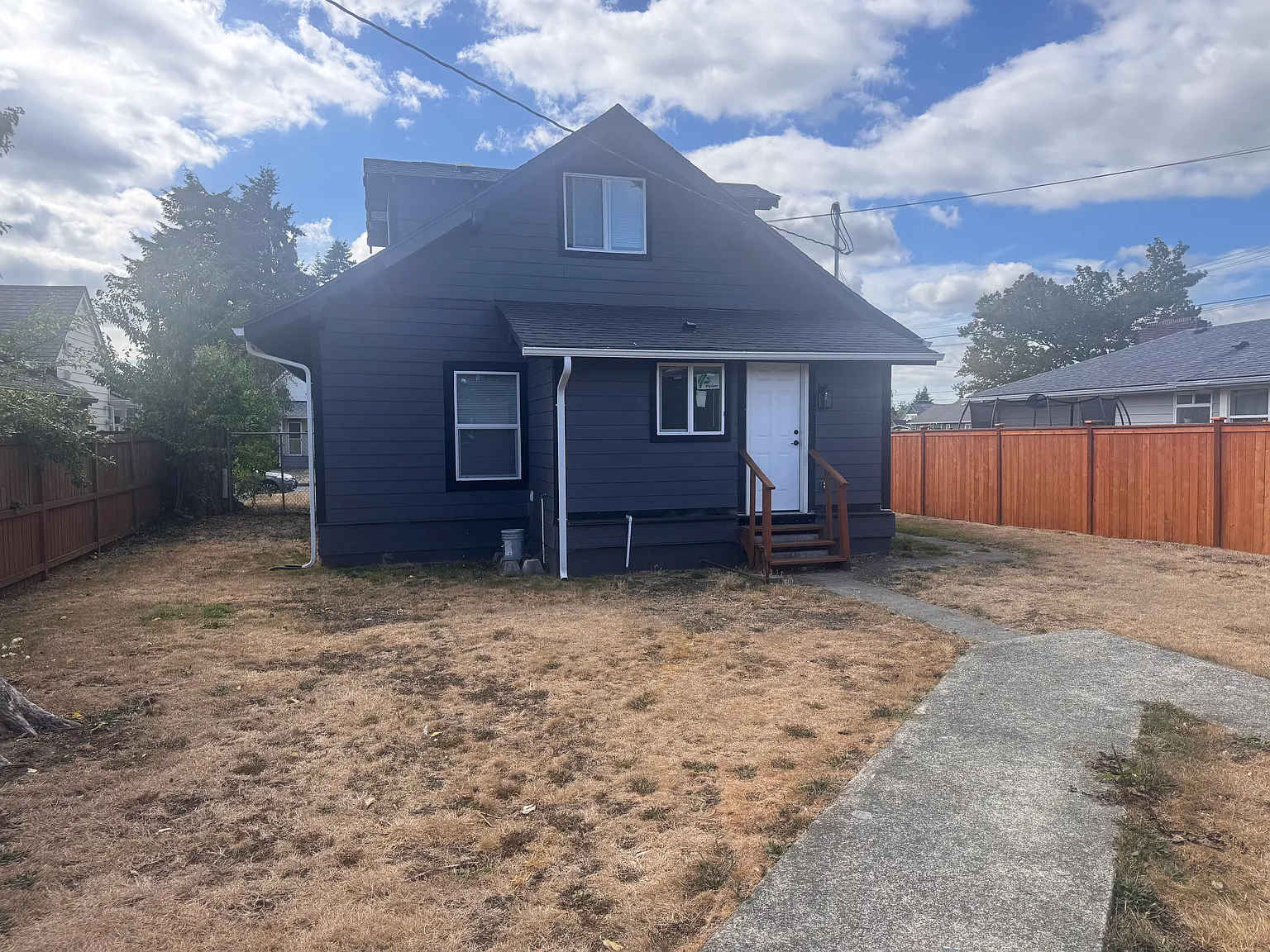 3 bed, 1.5 bath, 1548 sqft, $2,500 — Photo 3