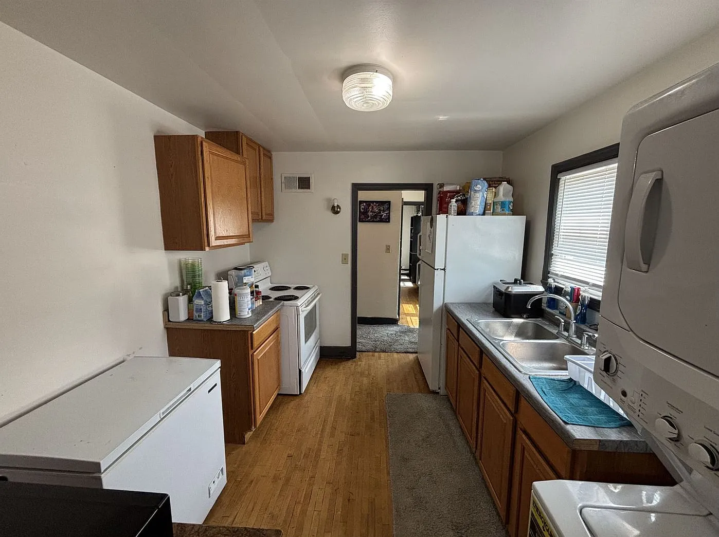 902 Avon St — Photo 1