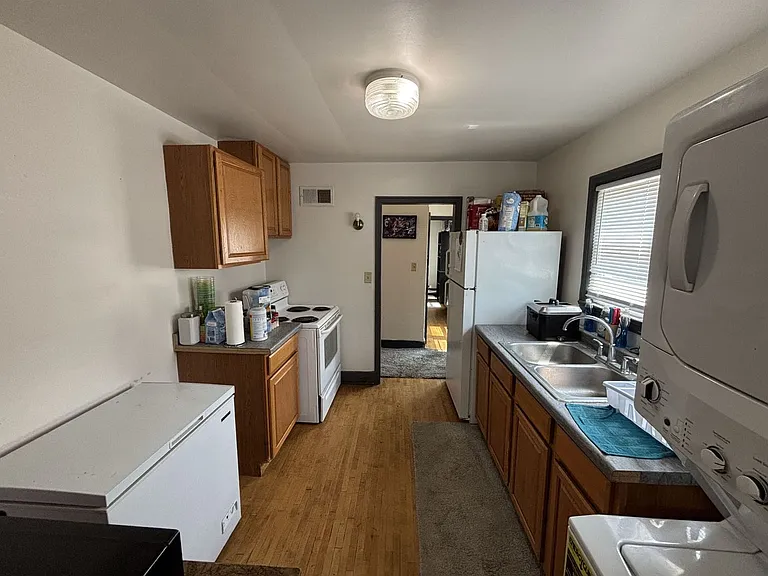 902 Avon St #805 — Photo 1