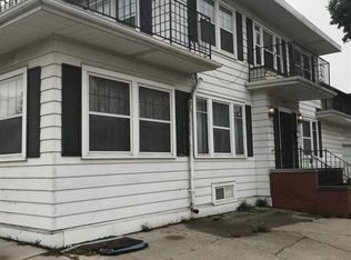 105 S Ashland Ave, Green Bay, WI 54303