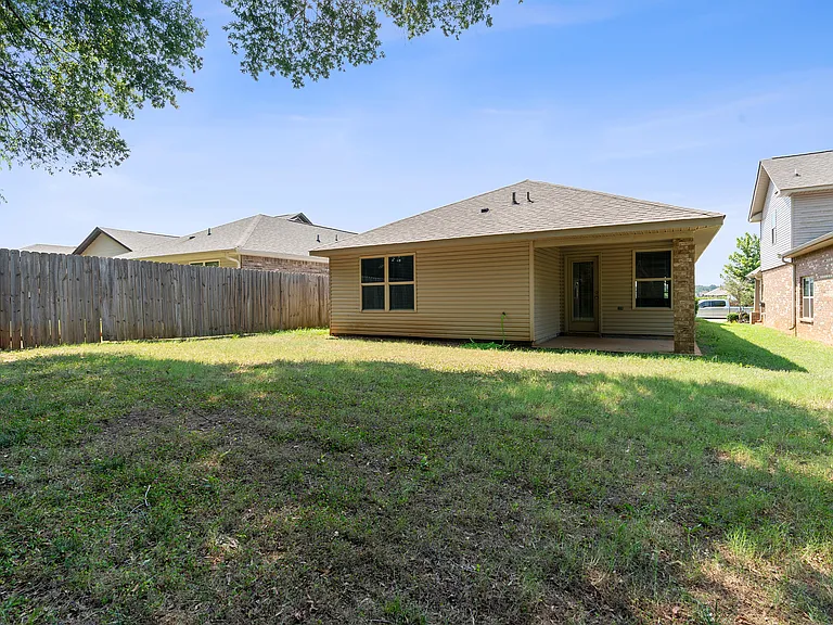 146 Tybee Dr — Photo 14