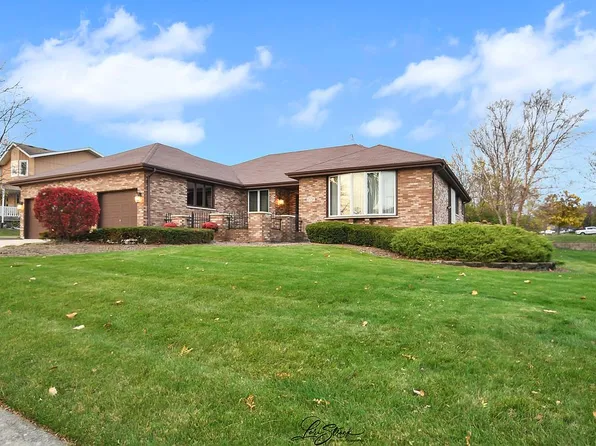 11534 Hillside Ln, Mokena, IL 60448