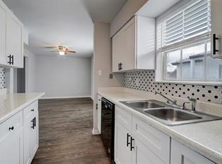 303 E 9th St #11, Houston, TX 77008