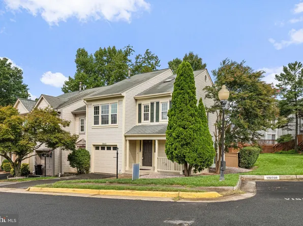 3860 Waythorn Pl, Fairfax, VA 22033