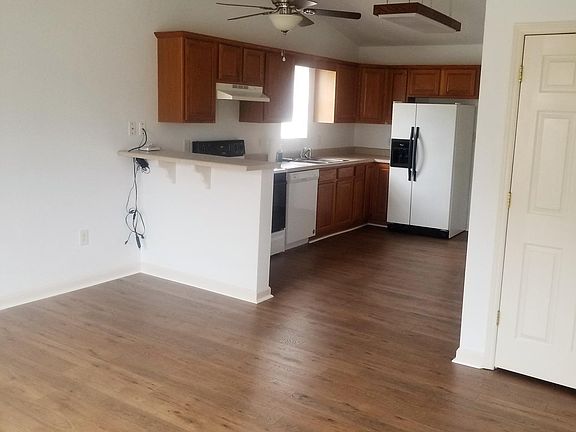 Living Room/Kitchen