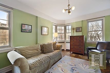 4th image of 160 Cabrini Blvd APT 12