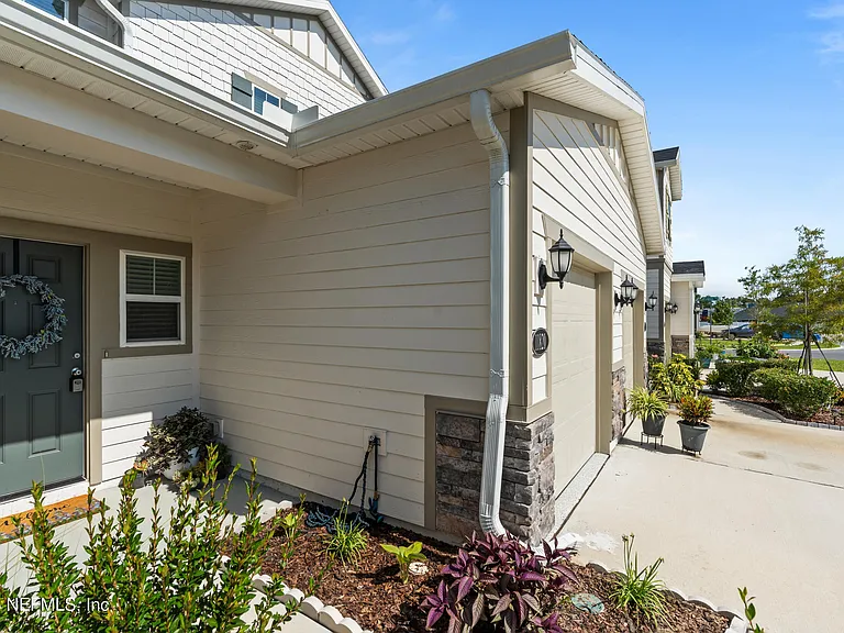 11820 Junegrass Rd — Photo 4