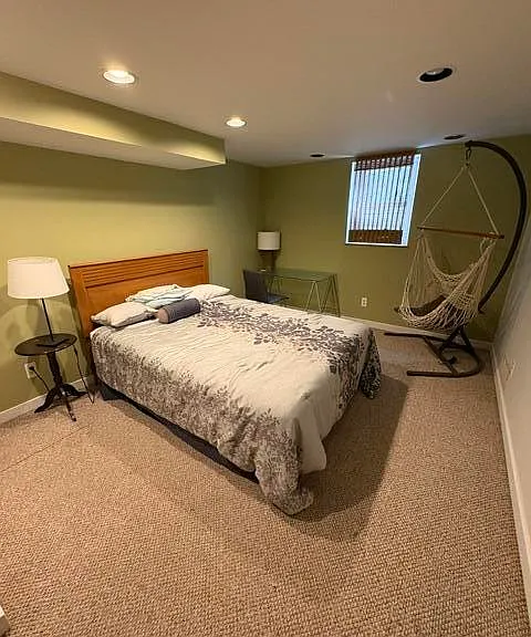 213 W Summit St — Photo 14