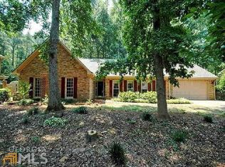 2852 Landing Dr, Marietta, GA 30066
