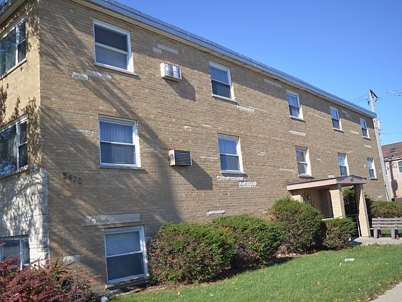 5th image of 5470 S Archer Ave APT 2C