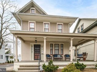 19 Grove St, Haddonfield, NJ 08033