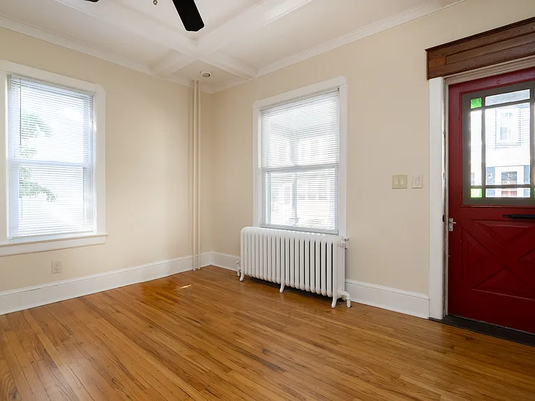 3 Lee Ave — Photo 3