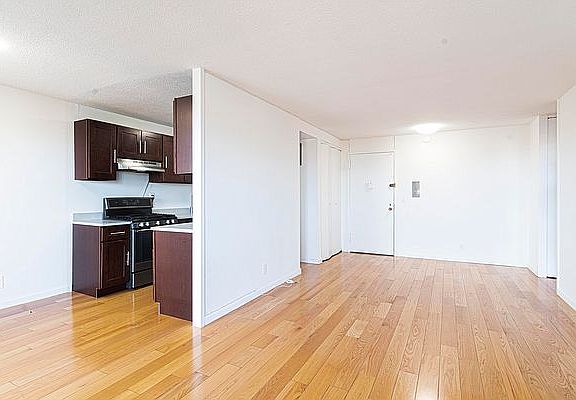 3rd image of 47-50 59th St #7E