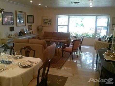 4th image of 20370 NE 22nd Pl