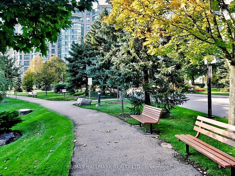 7805 Bayview Ave #1024 — Photo 28