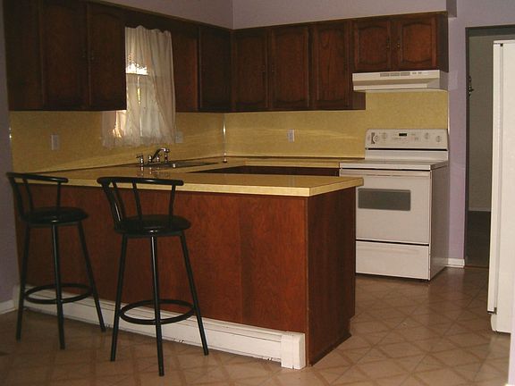 stove & refrig not incl.