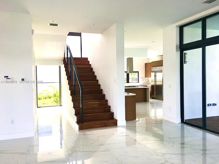 16580 Sunset Way — Photo 10
