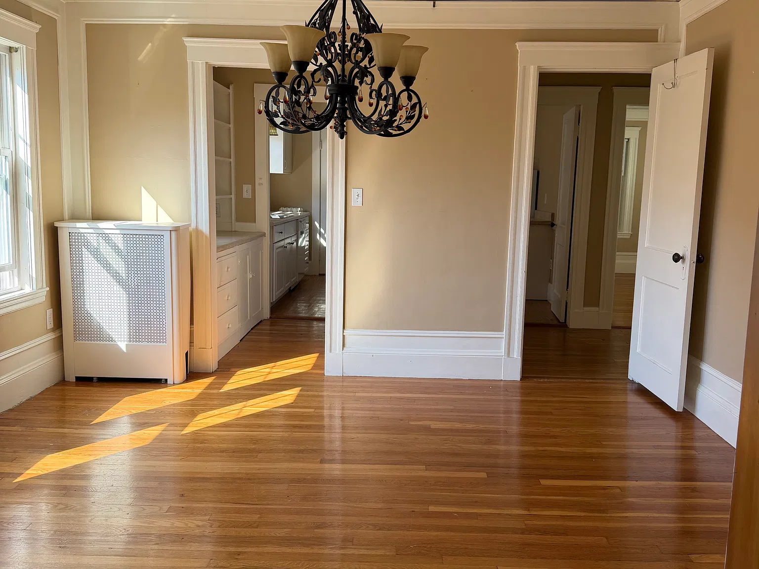 2 bed, 1100 sqft, $2,850 — Photo 3