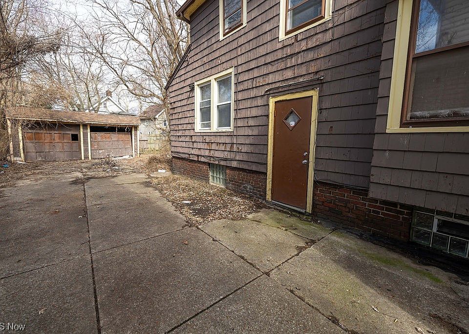 15409 Grovewood Ave, Cleveland, OH 44110 Zillow