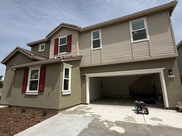 4410 Redstart Ln — Photo 24