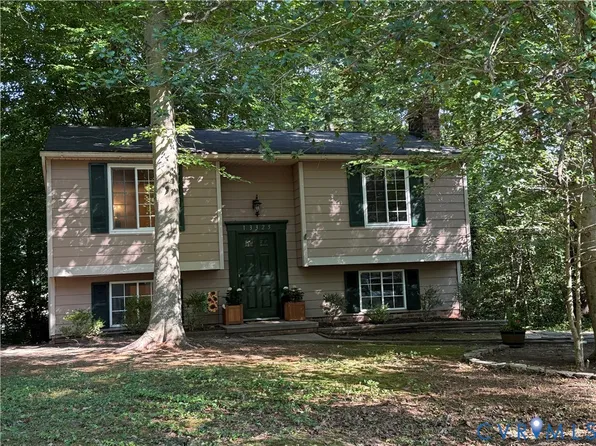 13325 Thornridge Ln, Midlothian, VA 23112