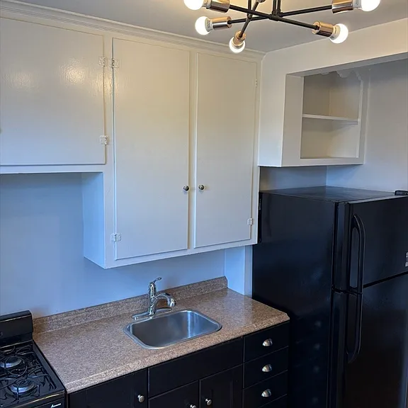 93 Strathmore Rd #10 — Photo 9