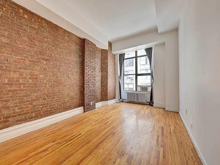 220 Park Ave S #8E — Photo 5