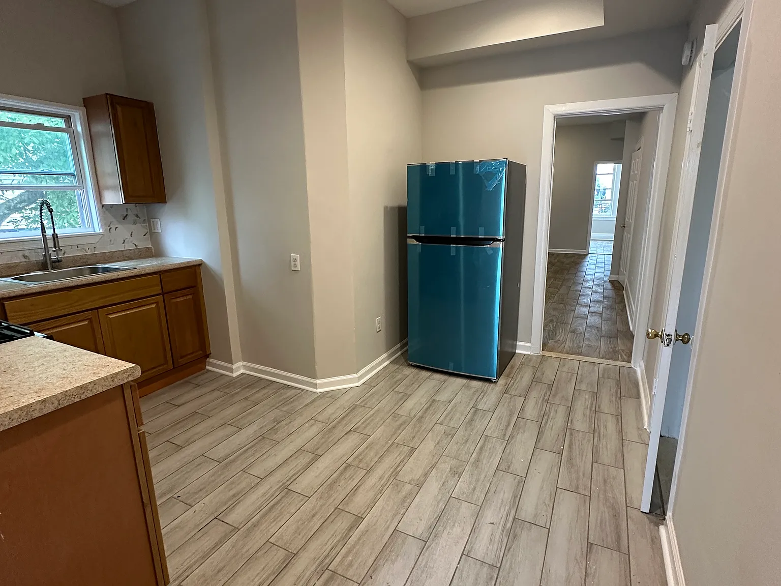 3 bed, 1600 sqft, $2,200 — Photo 3