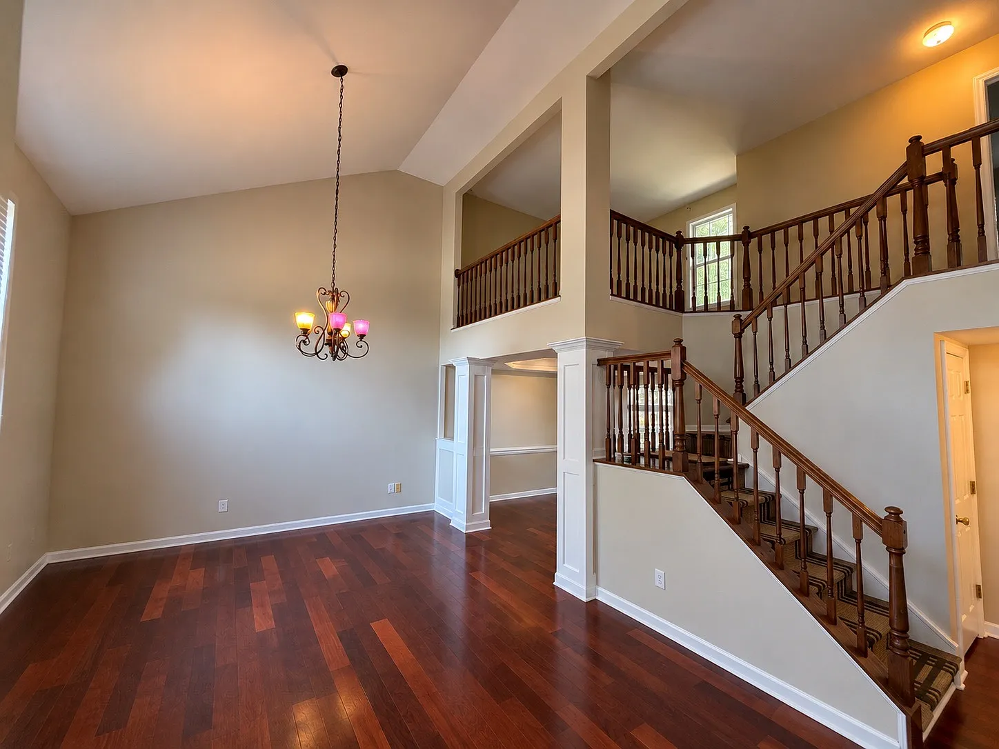 3 bed, 2.5 bath, 2195 sqft, $2,400 — Photo 2