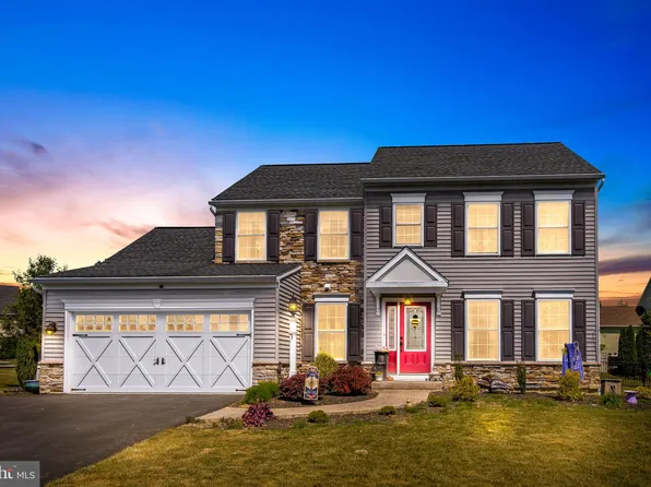 282 Sweetwater Dr #L-0193, Palmyra, PA 17078