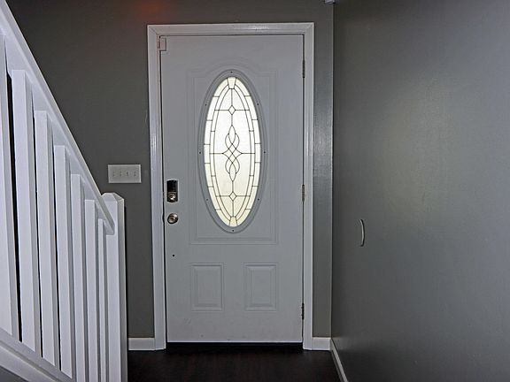 2nd image of 4592 Burkeshire Dr