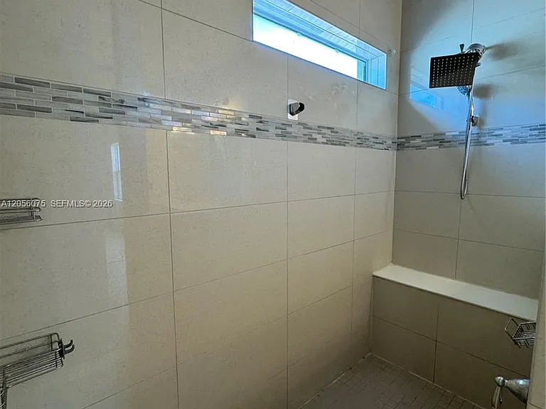 4729 Greenway Dr — Photo 17
