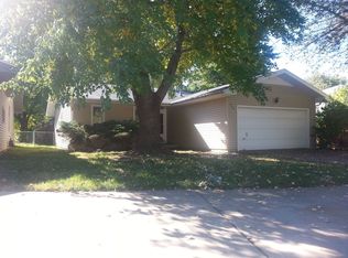 630 W Cherokee St, Springfield, MO 65807