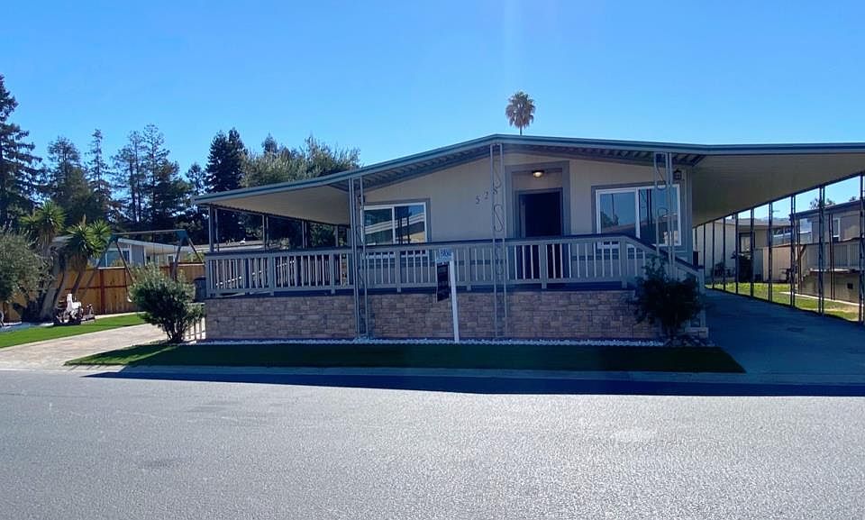 1st image of 528 Florentine Dr #528