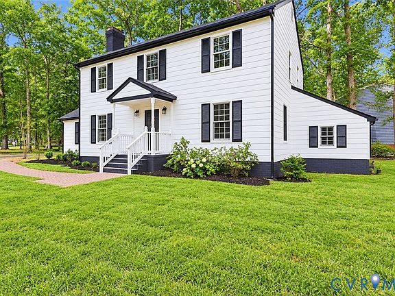 3rd image of 7500 Lantern Ridge Ct
