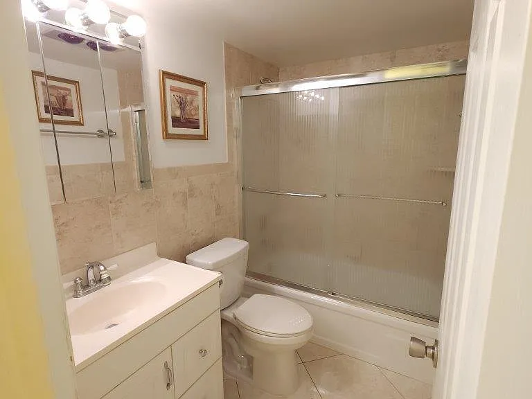 66 Cambridge Rd E #C — Photo 68