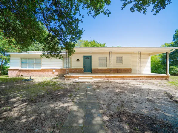 2052 Phillips Springs Rd, Gladewater, TX 75647