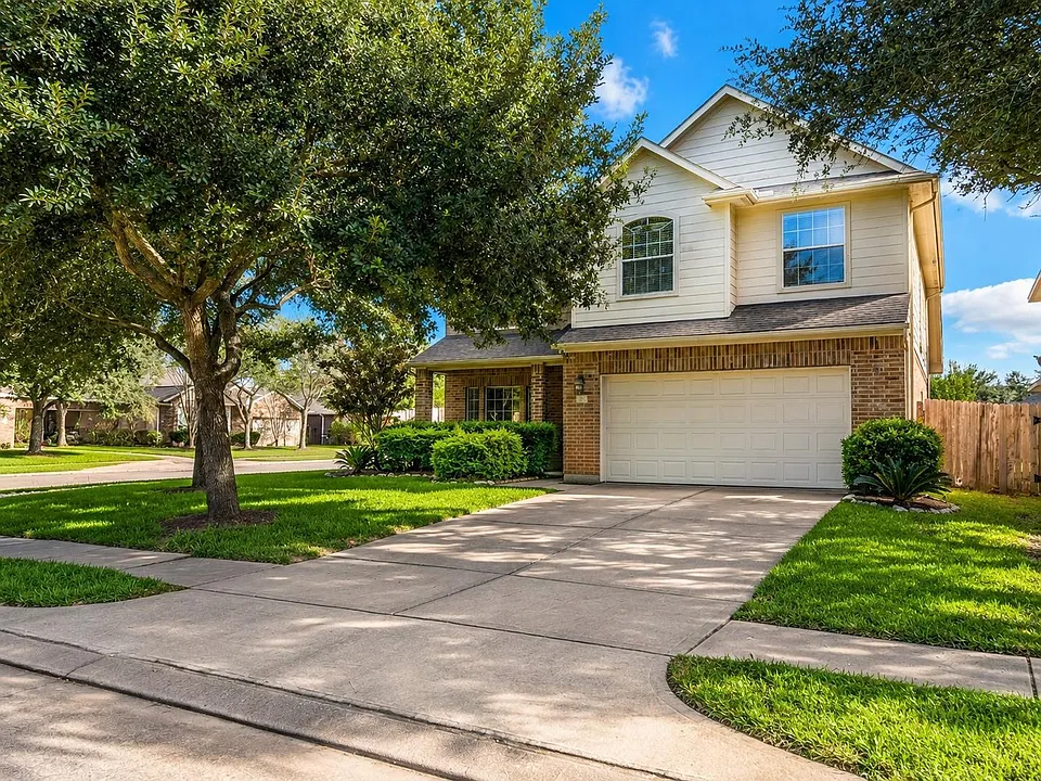 25203 Bright Hollow Ln