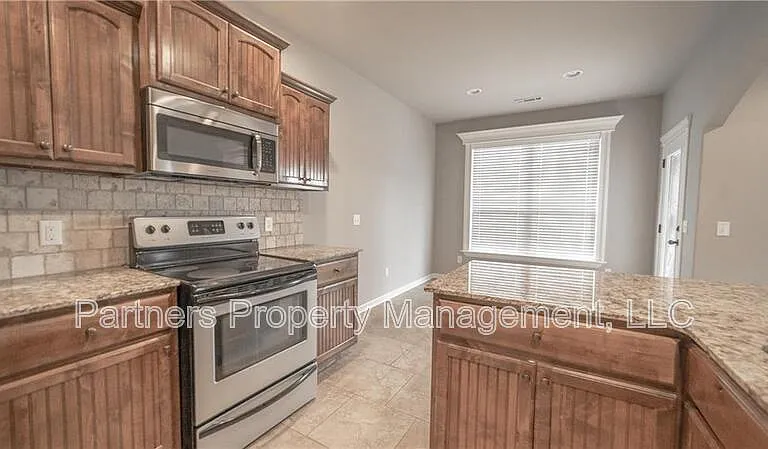 3131 W Ika Ln — Photo 5