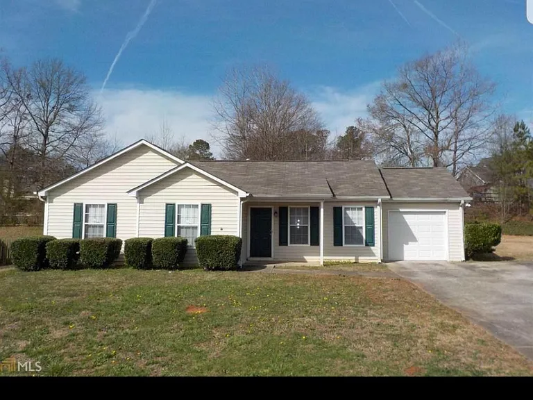6145 Lauren Ln — Photo 1