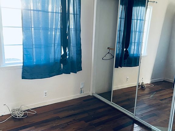 5th image of 1831 Acapulco Dr