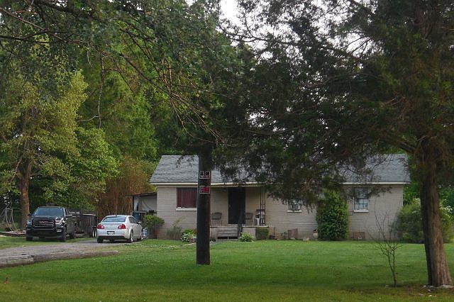 1st image of 240 Rosser Dr