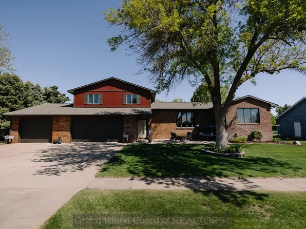 4222 Stoneridge Path, Grand Island, NE 68801