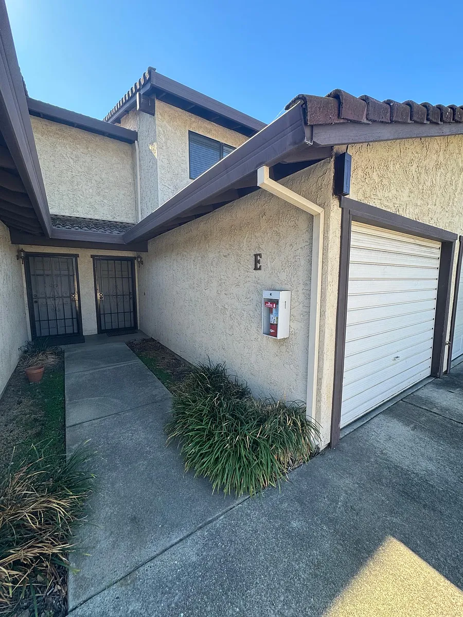 Building Photo - 1228 Brandon Ct