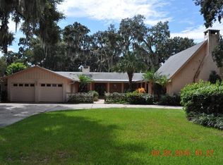 15800 Fairview Point, Tavares, FL 32778